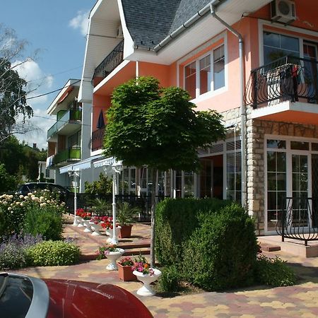 Barbara Vendeghaz Apartment บาลาตอนฟือเรด ภายนอก รูปภาพ