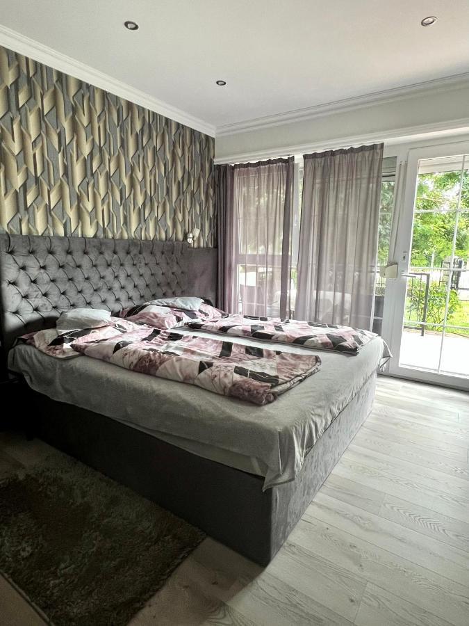 Barbara Vendeghaz Apartment บาลาตอนฟือเรด ภายนอก รูปภาพ