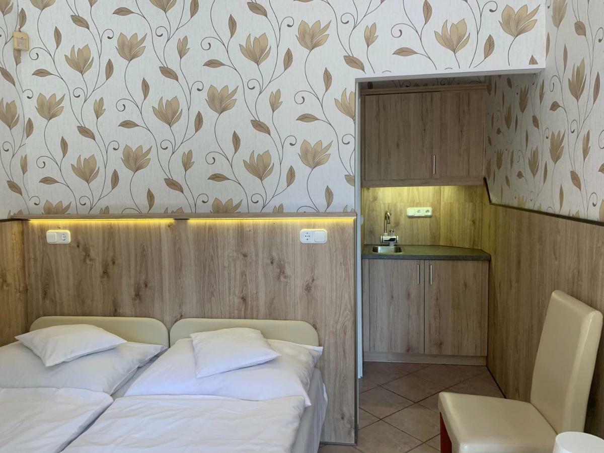 Barbara Vendeghaz Apartment บาลาตอนฟือเรด ภายนอก รูปภาพ