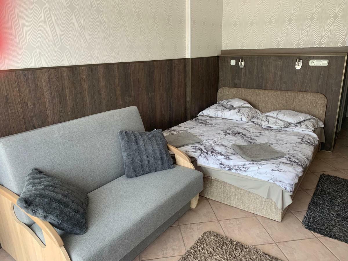 Barbara Vendeghaz Apartment บาลาตอนฟือเรด ภายนอก รูปภาพ